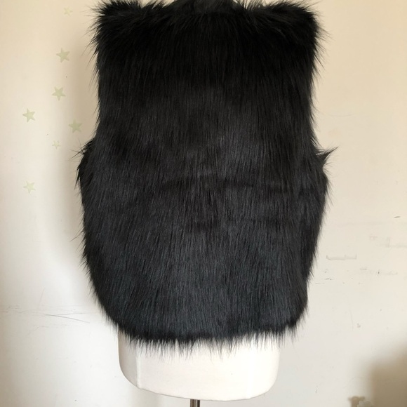 Massimo Faux fur black vest - Picture 6 of 14